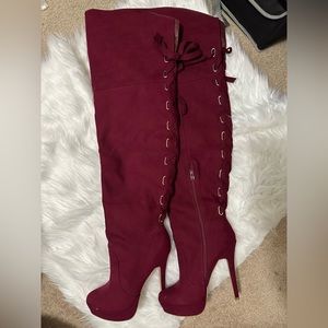 Burgundy Thigh High boot, Excellent used condition. Suede Material